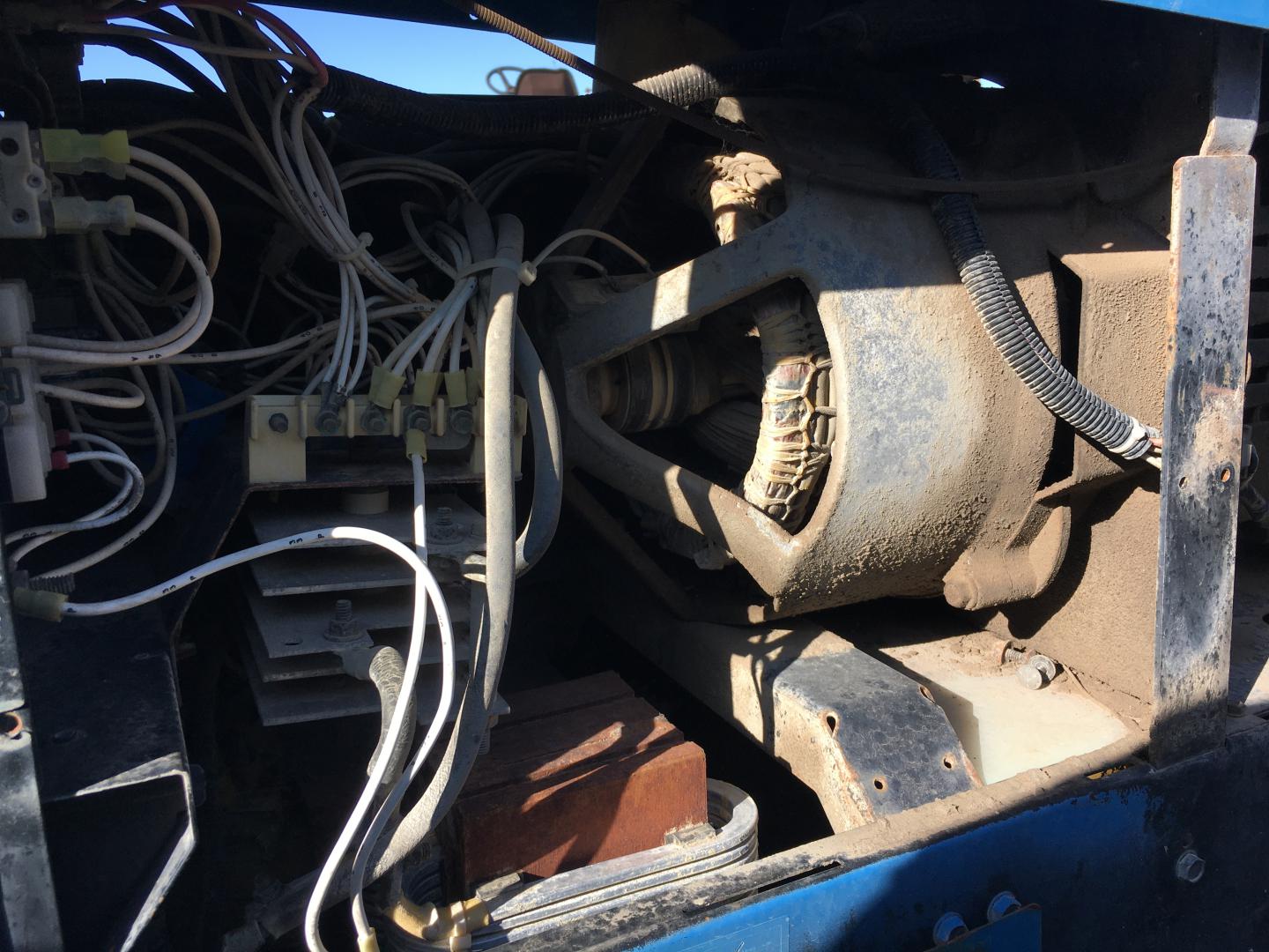 ./imagenes/INVOICE/2019/14962/SOLDADORA MILLER BOBCAT 250 (20).JPG